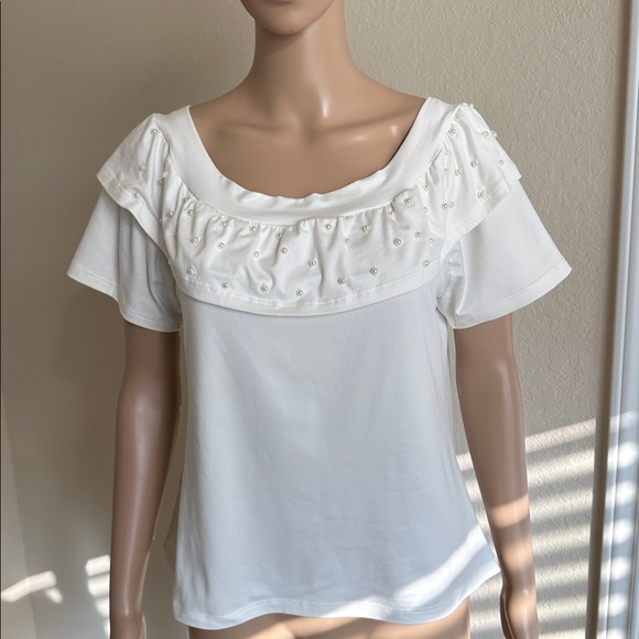 Tops - Elegant JULYS & JK  women’s blouse. Size Large